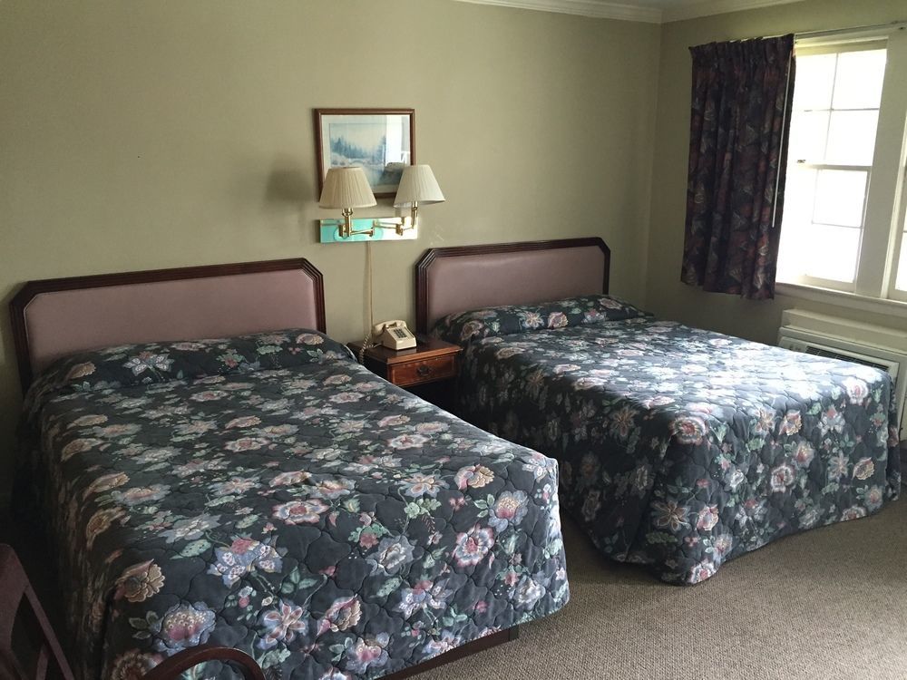 Stratford Motor Lodge Falls Church Ngoại thất bức ảnh